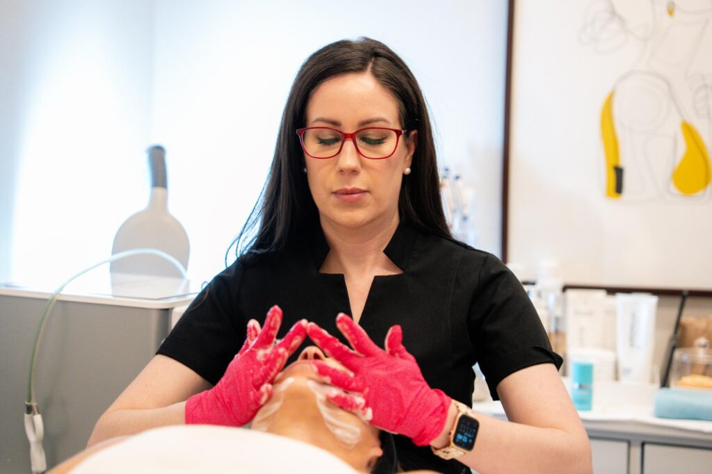 Urgent Dermatologist Arlington